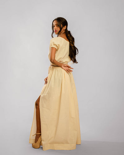 Beige High Slit Gathered Flare Skirt With Crop Top